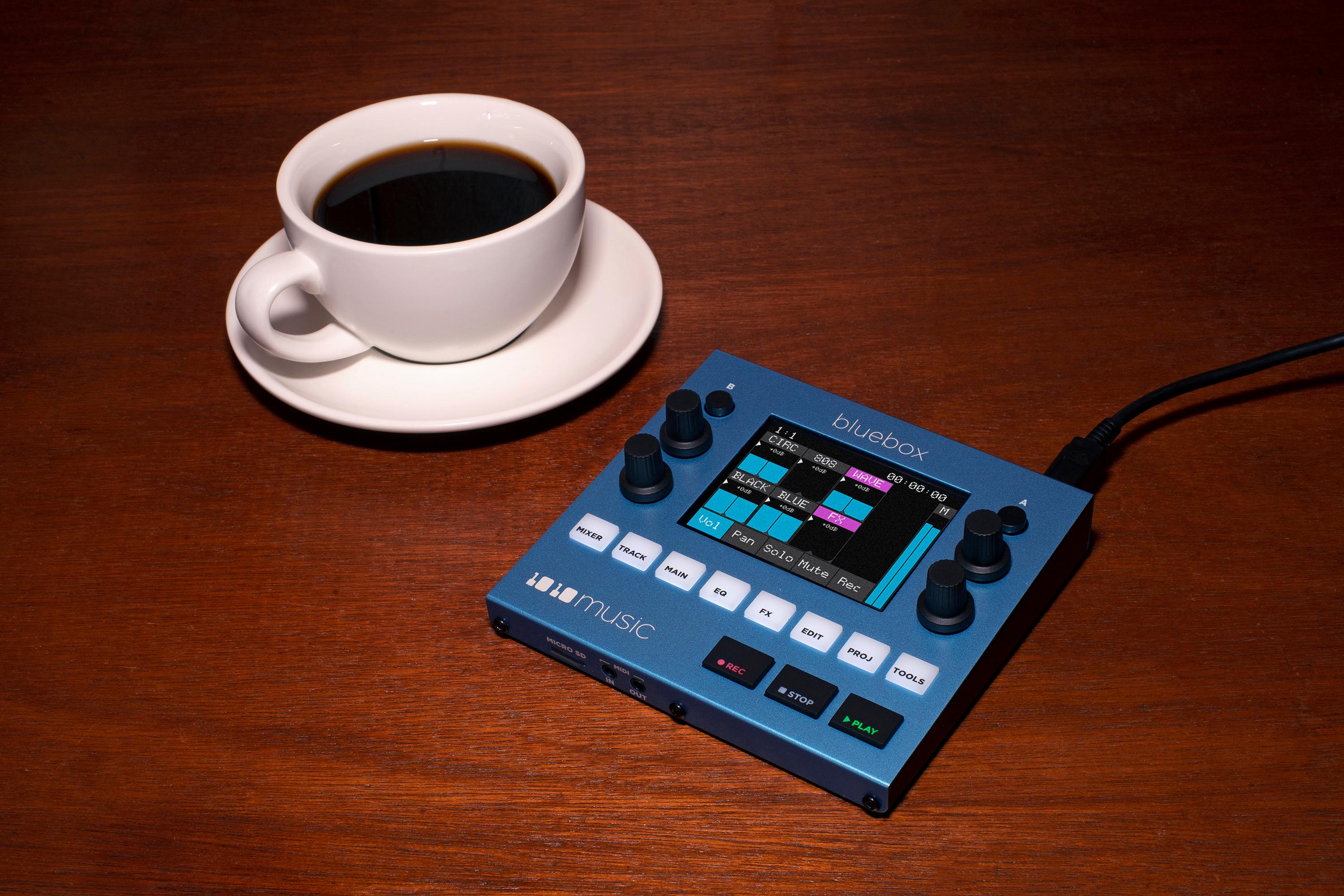 1010Music Bluebox - Andertons Music Co